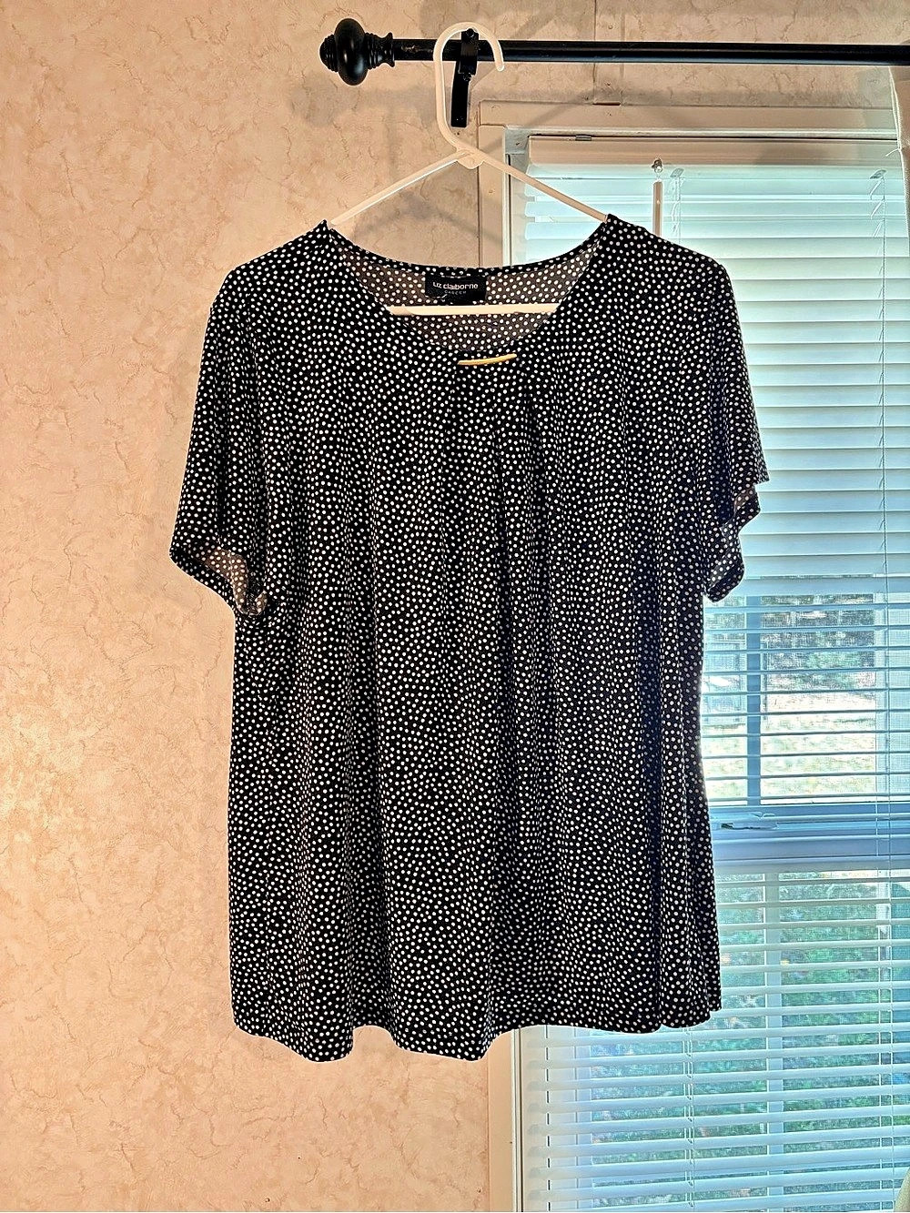Liz Claiborne Polka Dot Blouse in Black & White Size XL